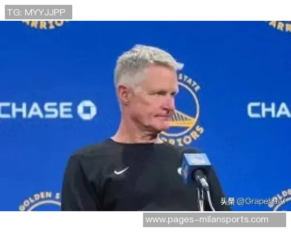 科尔称赞库里是球队核心一切战术围绕他展开